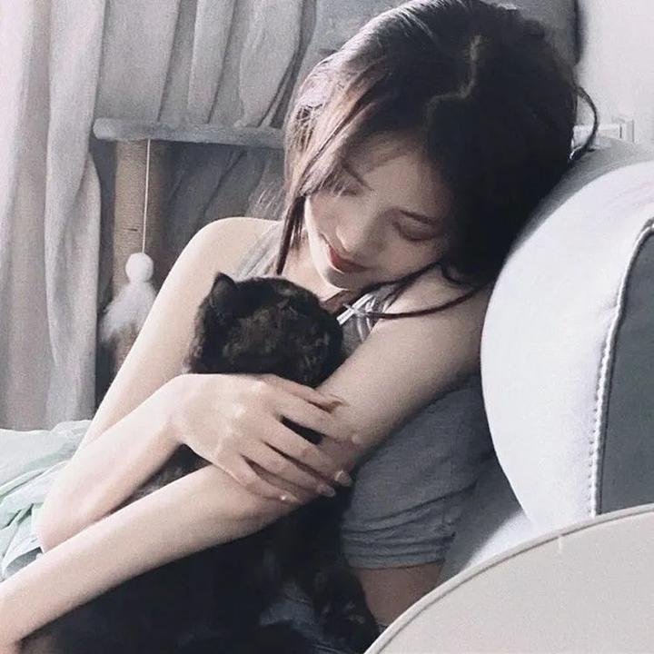 布劳涅森林的女人们